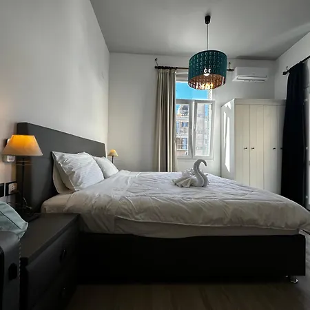 Appartement Travelers Luxury Suites, &