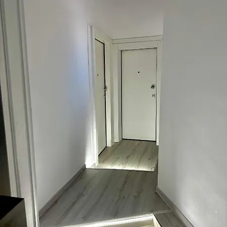 Travelers Luxury Suites, & Apartament Corfu (city)