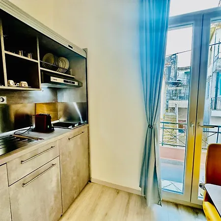 Apartament Travelers Luxury Suites, &